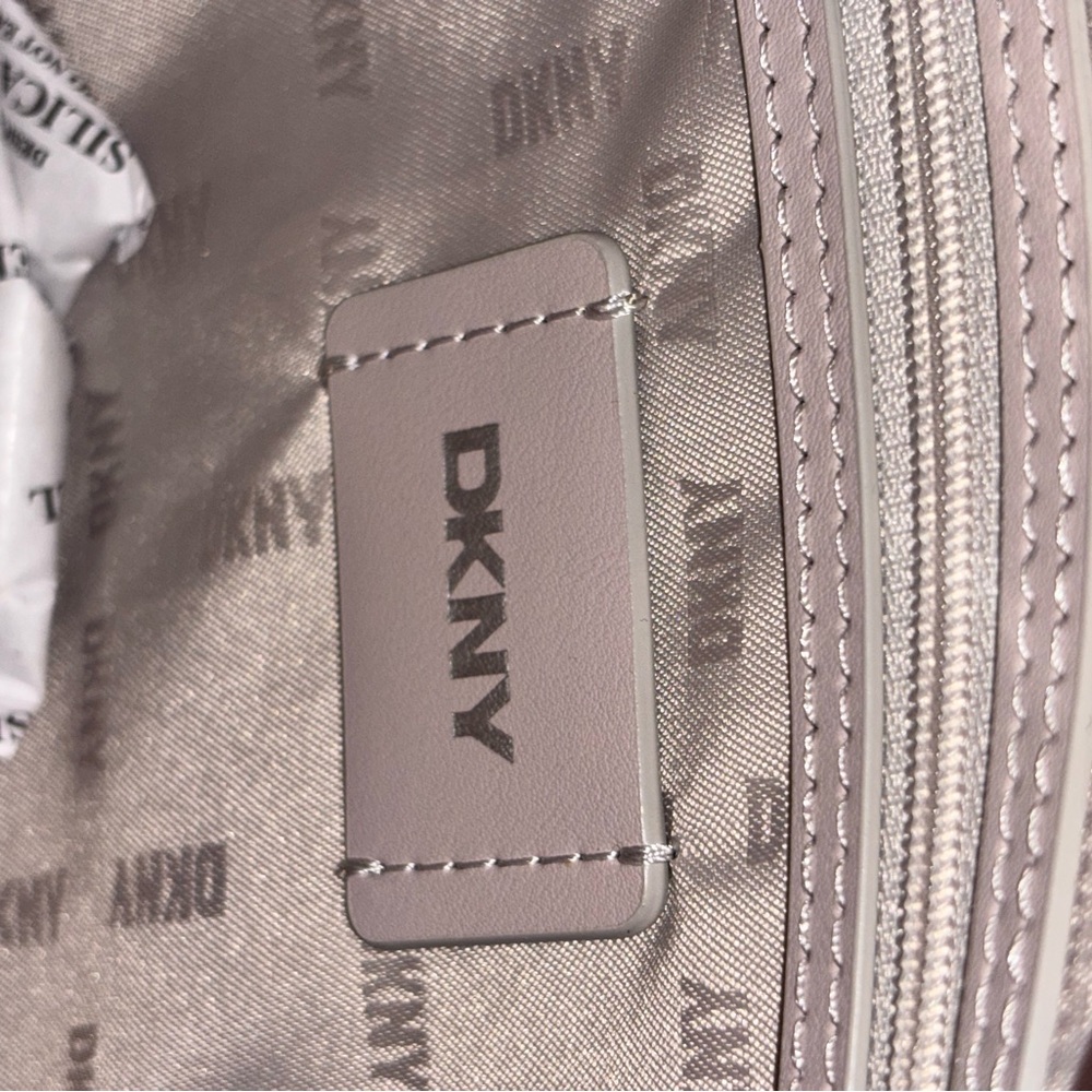 DKNY Cream Shoulder Bag - Picture 9 of 10